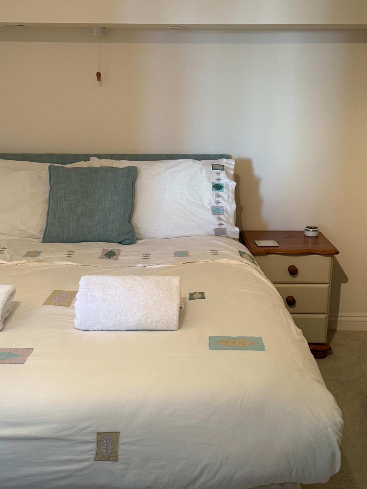 Vila Fabulous High Street Townhouse With Stunning Views & Parking At 'Eagles Nest' Falmouth Exteriér fotografie